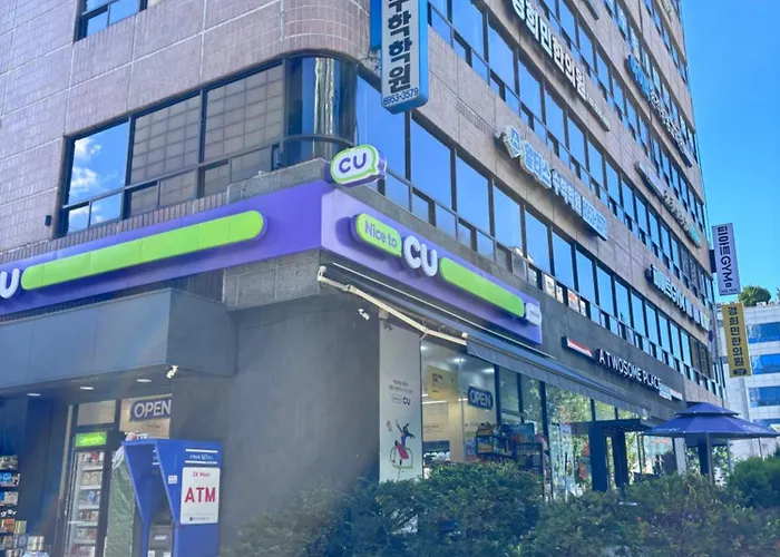 아파트 신촌역7분 *
